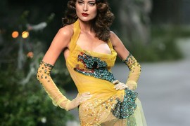 Bila je među najlepšim ženama na planeti, a onda je 2013. godine zbog TEŠKE BOLESTI NESTALA - danas izgleda OVAKO: "Fekalna transplantacija mi je spasila život"