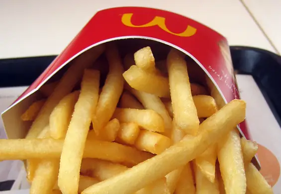 Tak naprawdę powstają frytki z McDonald’s. Sieć zaprasza do swojej fabryki