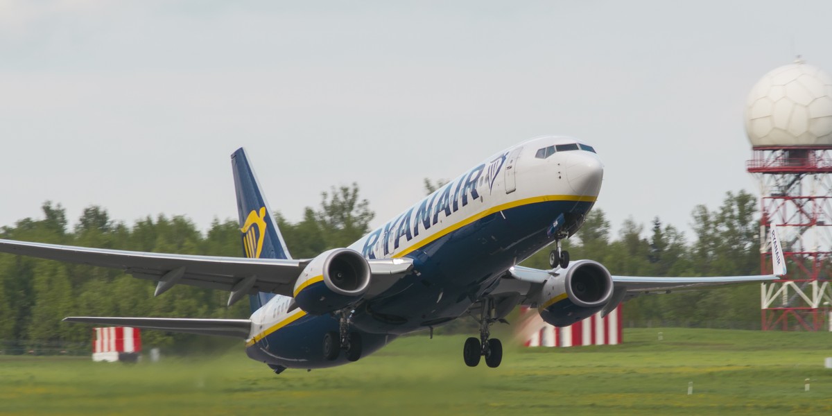 Ryanair obsługuje część połączeń w Europie samolotami zarejestrowanymi w Polsce. (Zdj. ilustracyjne)