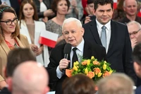"Złoty chłopiec PiS". To jego Kaczyński może wskazać jako kandydata na premiera