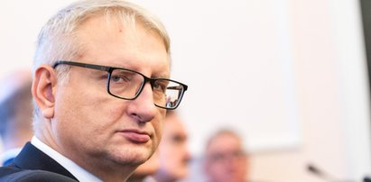 Konserwatywny poseł PiS obiecał kochance ślub i dzieci, a później ją porzucił!