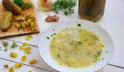 Pyszny obiad na czwartek. Podajemy przepis, Ty gotujesz. Ogórkowa jak marzenie