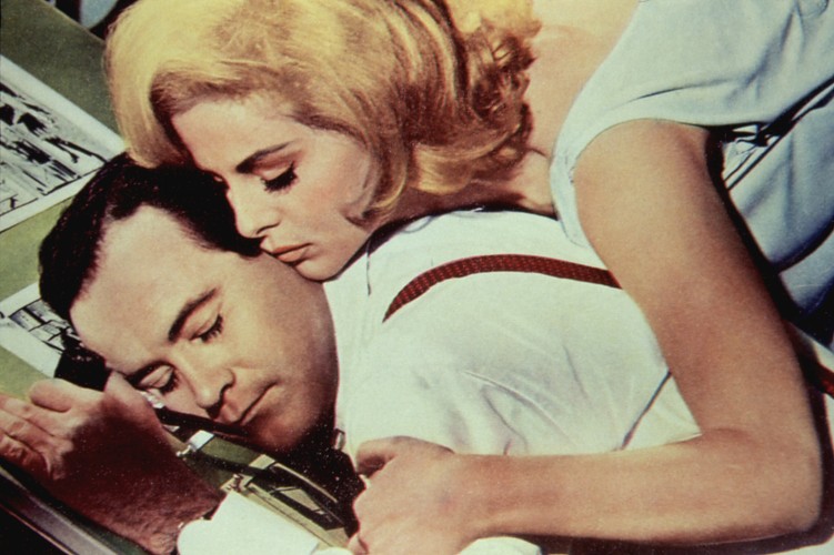 Virna Lisi i Jack Lemmon w filmie 'Jak zamordować własną żonę'