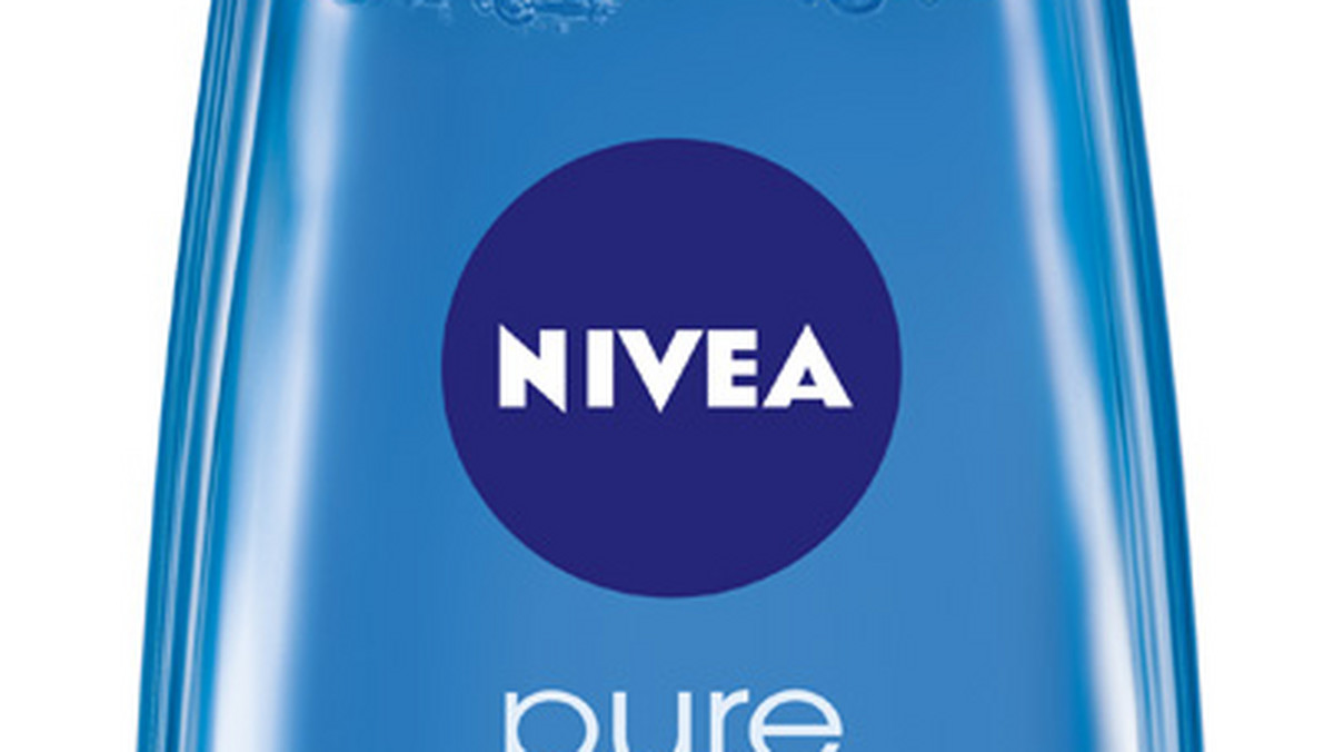 NIVEA przedstawia odświeżający żel pod prysznic Pure Fresh. Formuła kosmetyku zawiera cenne minerały morskie, które sprawią, że Twoja skóra, niezależnie od jej typu, będzie świeża, orzeźwiona i skutecznie odżywiona. Wypróbuj i ciesz się uczuciem świeżości już w trakcie pierwszego użycia. NIVEA Pure Fresh to przyjemność na jaką zasługujesz.