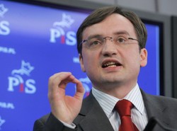 Ziobro: Kaczyński nie jest spod budki z piwem