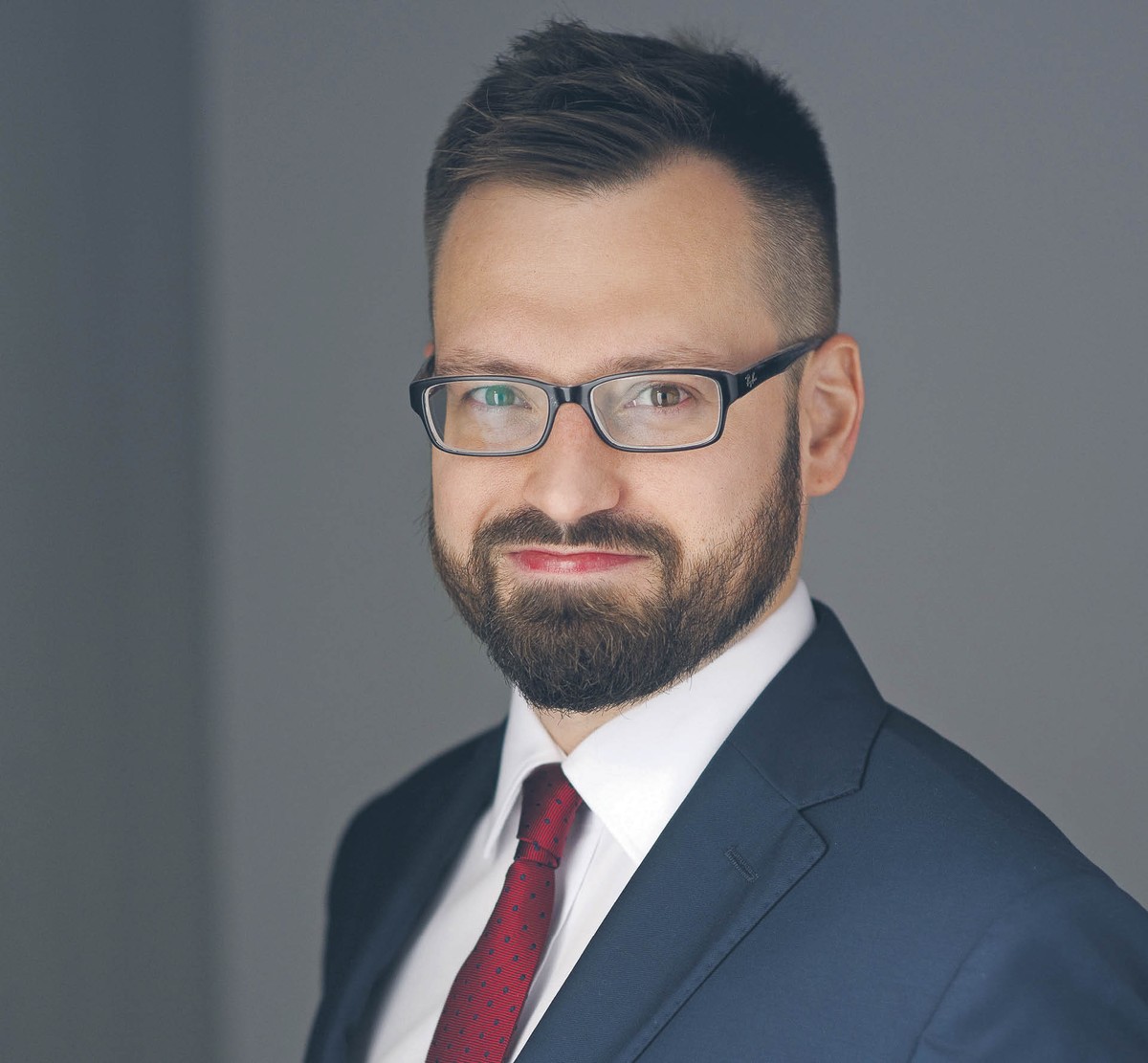 dr Michał Mostowik, adwokat i starszy prawnik w kancelarii DLK Legal