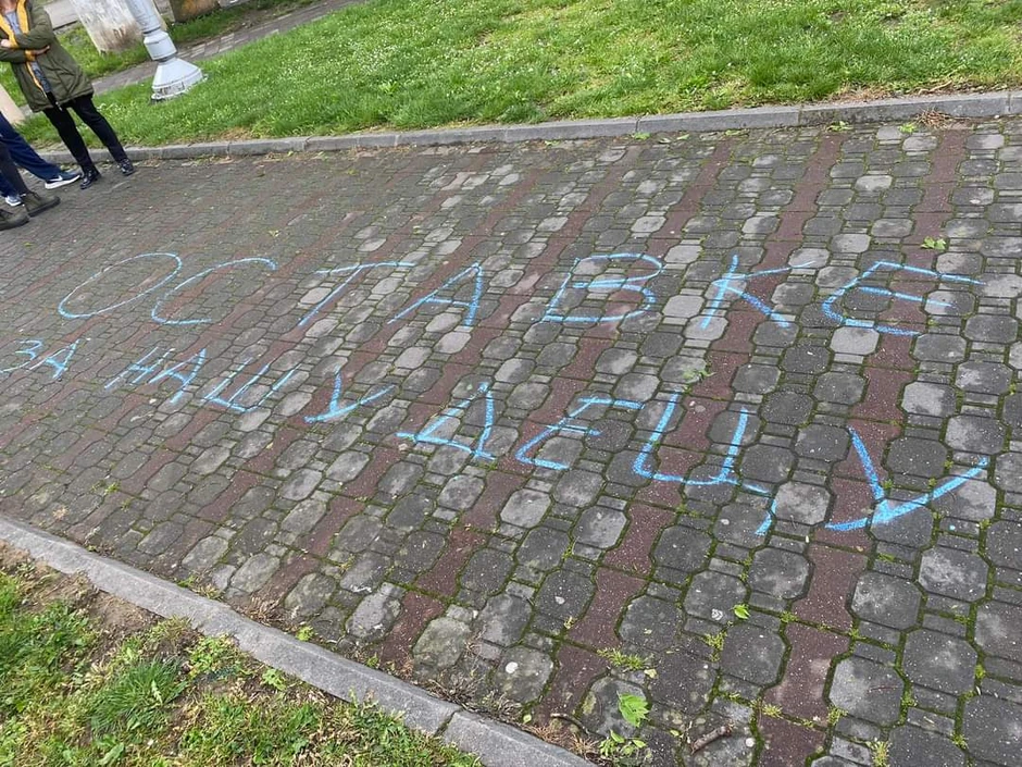 Veliki broj meštana okupio se juče na mirnom skupu