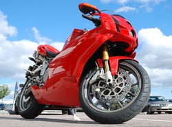 Wojsko zabierze ścigacz, a potem terenówkę!