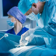 Ősi indiai terápiát tesztelnek a debreceni sebészeten