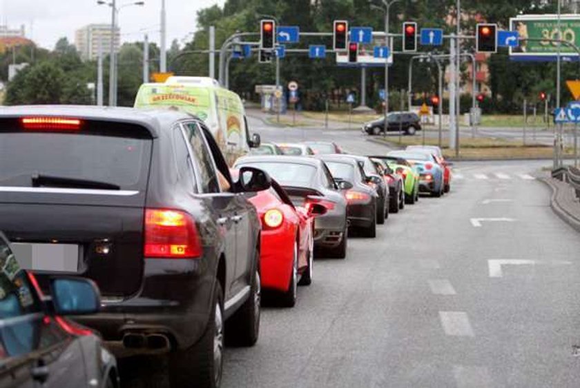 Ekstra bryki na ślubie Liszowskiej. Foto