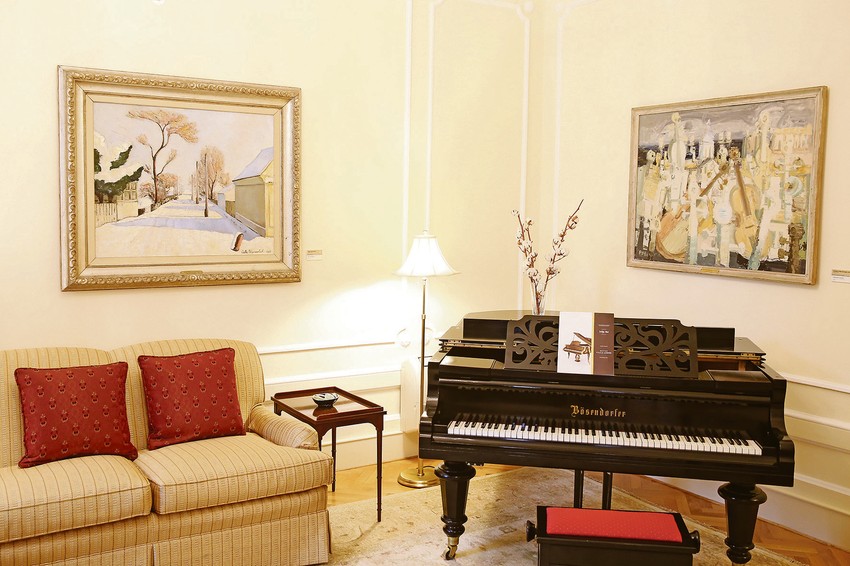 Ambijent: "Šidski pejzaž pod snegom" Save Šumanovića (levo) u rezidenciji ambasadora SAD