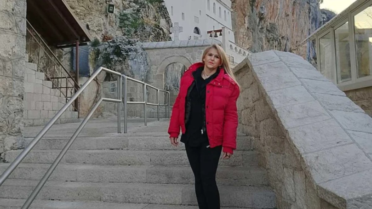 Valentina je 6 puta za 6 godina operisala kancer, preživela 2 moždana, a usred svega umro joj je muž