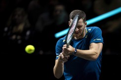 Hubert Hurkacz 'wybuchł' po ostatniej piłce. Cisnął rakietę w kort [WIDEO]