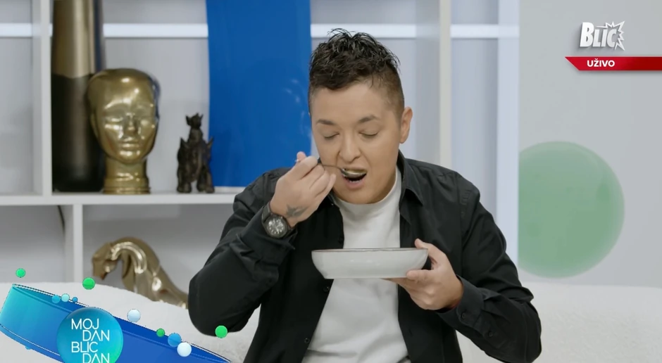 Marija Šerifović jela palentu u emisiji "Blic dan"