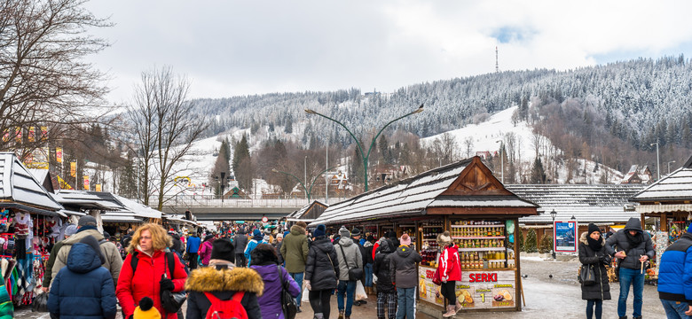 Tak drogo w Tatrach jeszcze nie było. Zakopane i okolice biją rekordy. Doba za prawie 10 tys. zł!