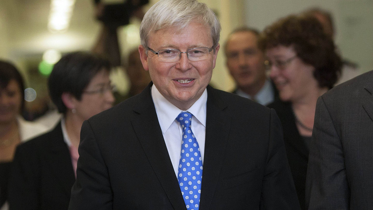 Rządząca w Australii Partia Pracy postanowiła dzisiaj, że były premier Kevin Rudd zastąpi Julię Gillard na stanwisku szefa rządu, co ma zapobiec druzgocącej klęsce laburzystów w zbliżających się wyborach.