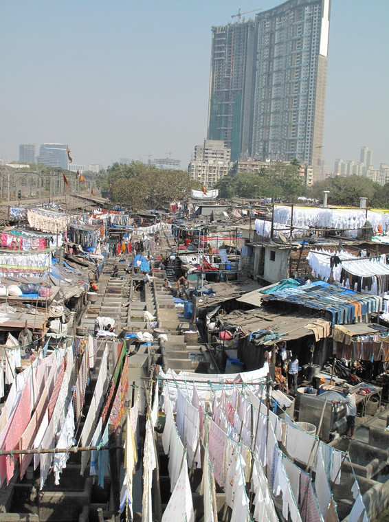 Dhobi Ghat i wieżowiec w pobliżu, fot. Krzysztof Świercz