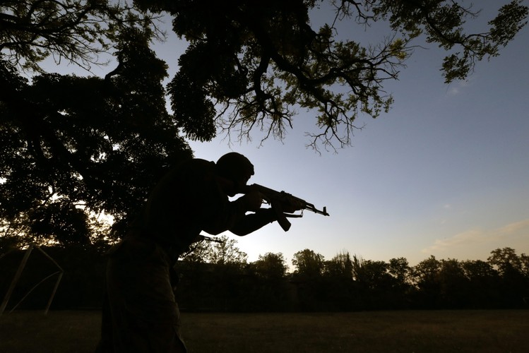 Ćwiczenia ukraińskich ochotników w Mariupolu