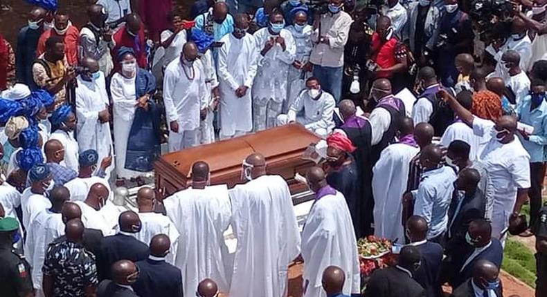 Afenifere leader Pa Fasanmi laid to rest amid glowing encomiums. [Twitter/@Massesdefender]