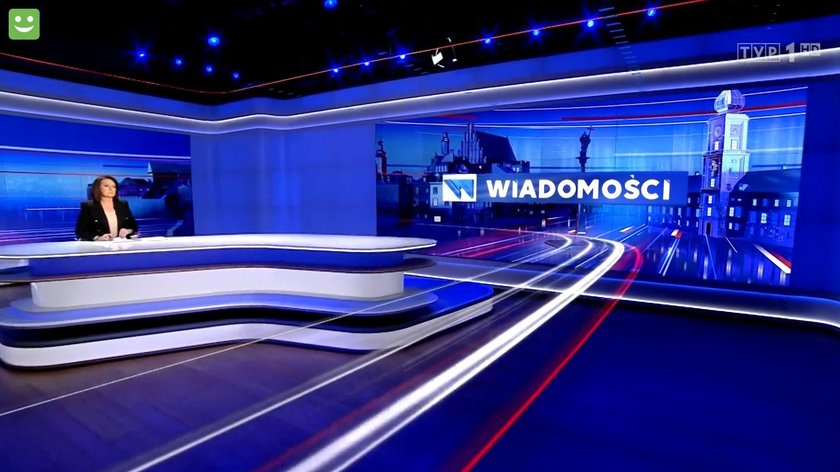 Programy informacyjne emitowane na antenie TVP1 i TVP2 („Wiadomości”, „Panorama”, Teleexpress”) powstają z budżetu tych kanałów, a nie z budżetu TVP Info