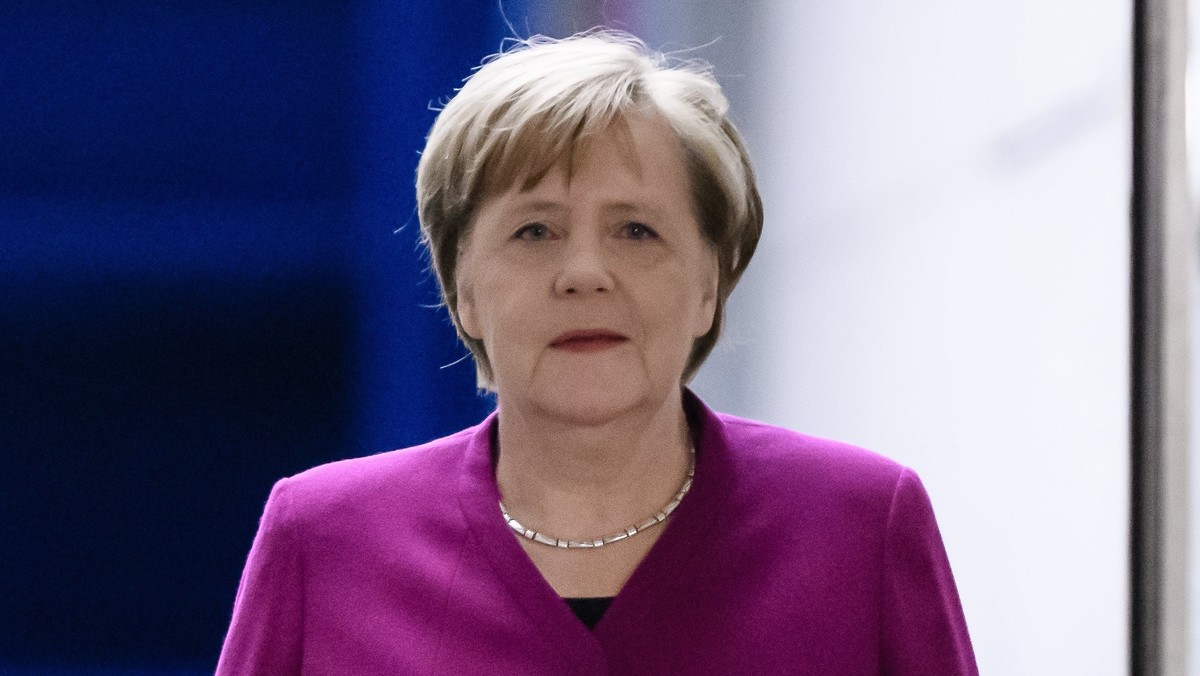 Współrządząca w Niemczech chadecka CDU rozpoczęła przygotowania do sukcesji po kanclerz Angeli Merkel, która od 18 lat stoi na czele partii, a od 12 lat jest szefową rządu - napisał dziś brytyjski dziennik "Financial Times".