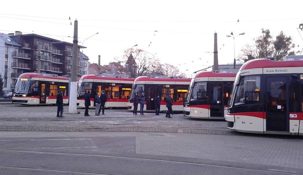 Pięć nowych tramwajów Jazz Duo na torach w Gdańsku