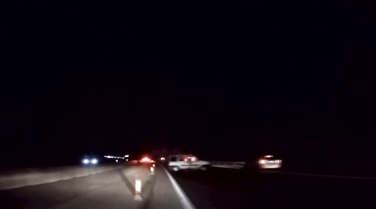 Másodperceken múlt a horrorbaleset az M3-as autópályán - fedélzeti kamera  rögzítette a döbbenetes jelenetet - Blikk