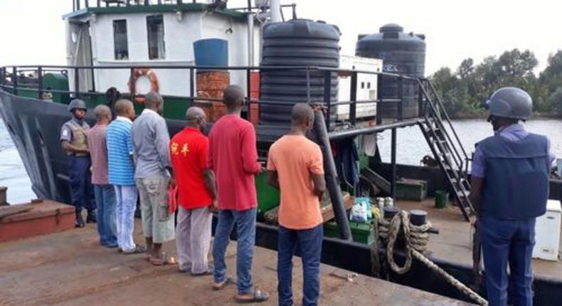 Oil theft: Navy hands over 19 suspects, 21 Boats to EFCC/Illustration 