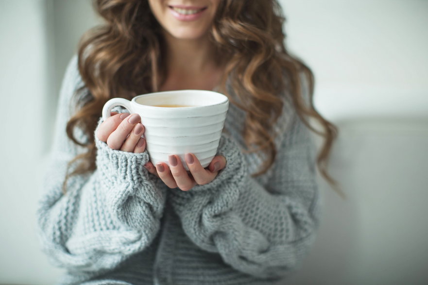 Wyniki badań wskazały, że nie ma różnicy pomiędzy regularnym spożyciem kofeiny a spożyciem wody