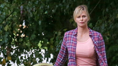 Charlize Theron na planie filmu "Tully"