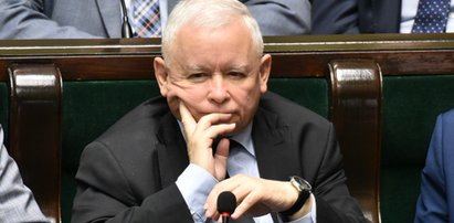 Kaczyński powinien przejść na polityczną emeryturę? Nie będzie zadowolony z tego sondażu