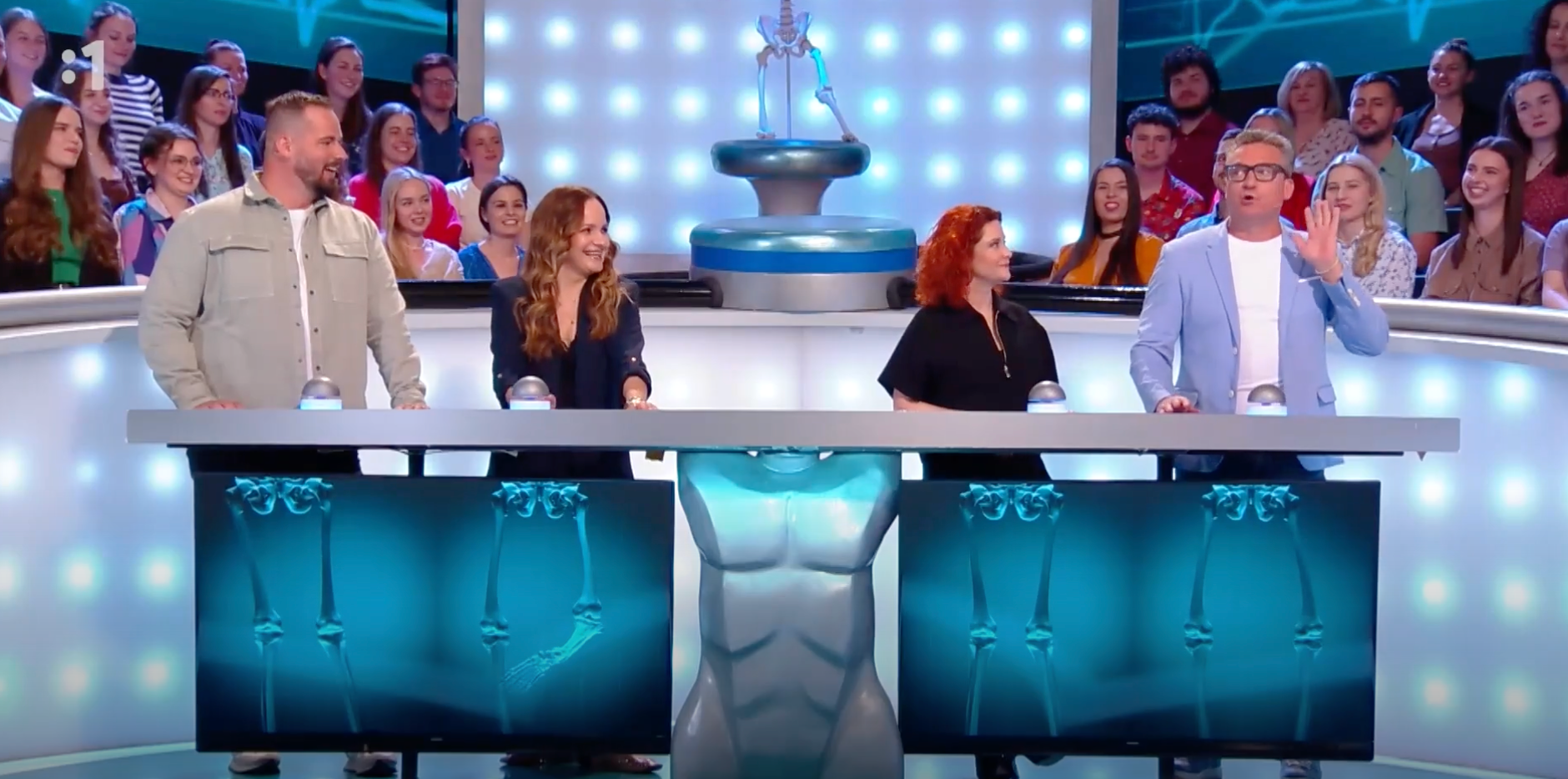 Fero Joke, Zuzana Kubovčíková Šebová, Lucia Šoralová a Marcel Forgáč v relácii Záhady tela.