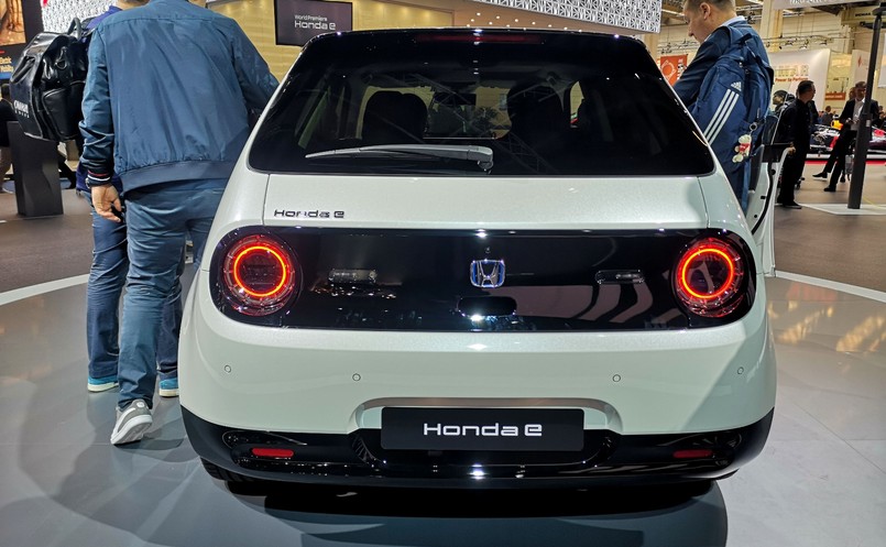 Honda e