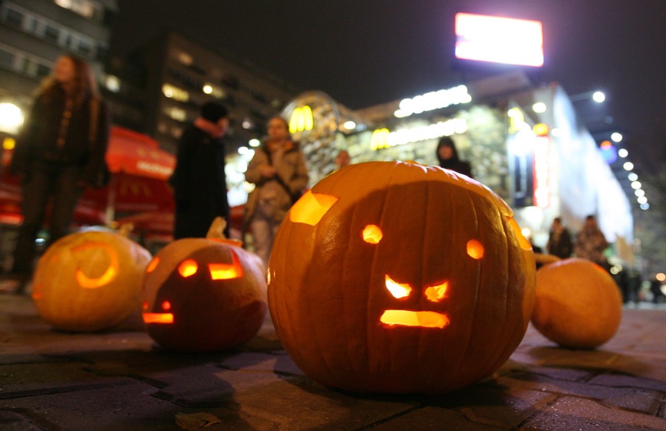 WARSZAWA WIECZÓR WSZYSTKICH ZJEDZONYCH HAPPENING