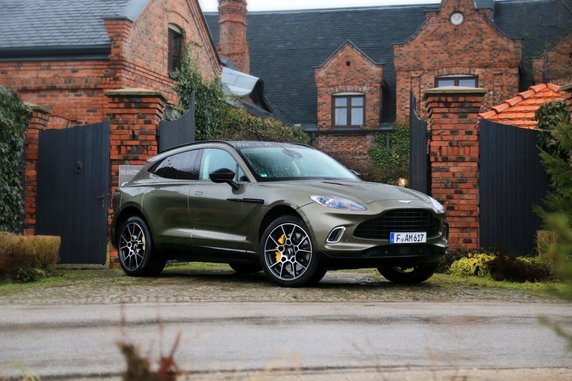 Aston Martin DBX