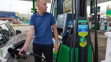 Wakacyjne promocje na paliwa. Taniej nawet o 30 zł na jednym tankowaniu