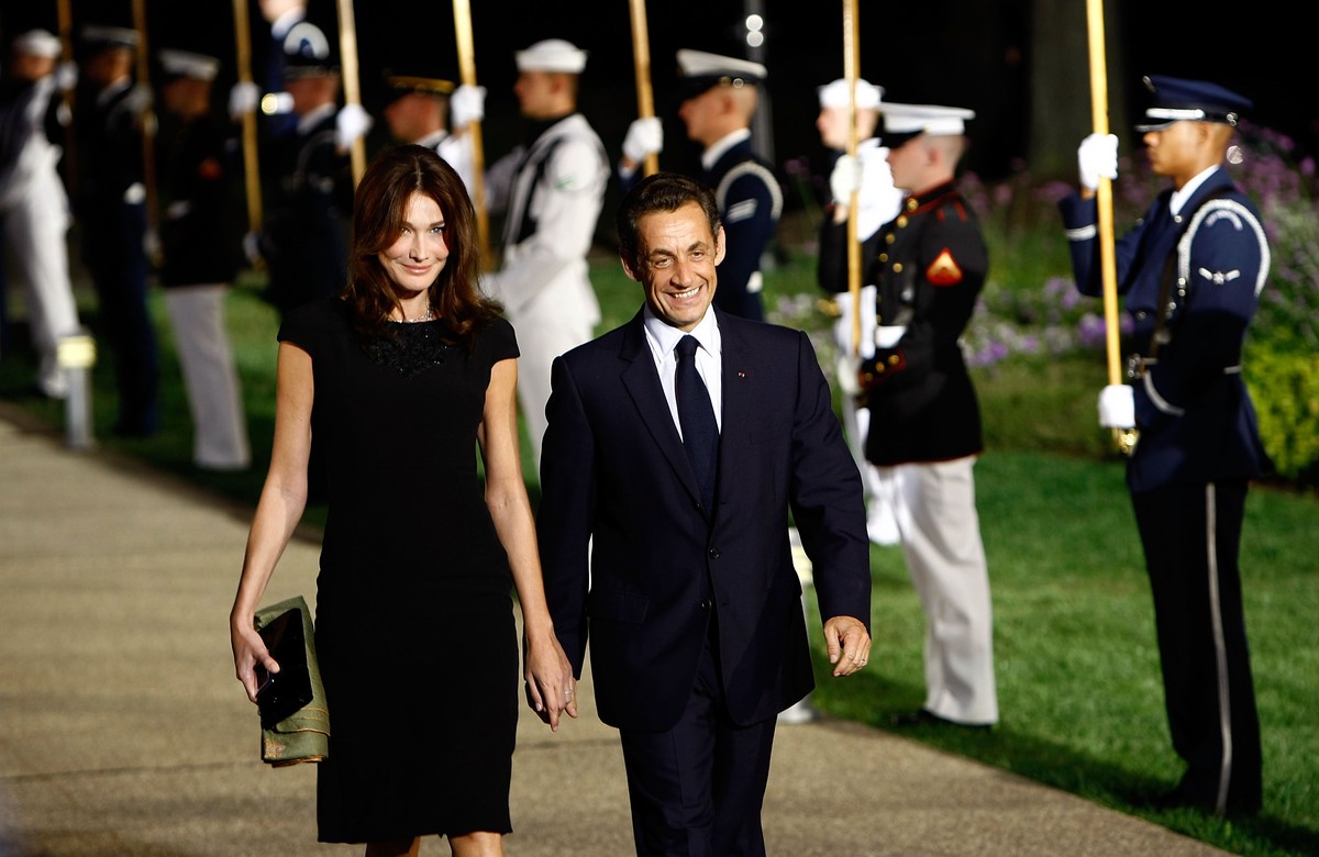 Carla Bruni powiedziała, że gardzi także "dziennikarzami, którzy korzystają z blogów jako z wiarygodnego źródła".