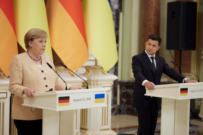 Angela Merkel i Vladimir Zelenski