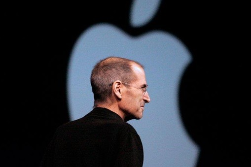 steve jobs gal 06 Symbol jabłuszka rozpoznawany jest na całym s´wiecie