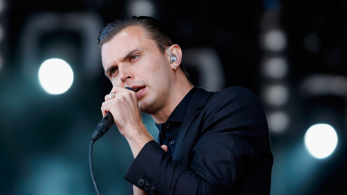 Theo Hutchcraft z duetu Hurts spotyka się z prezenterką MTV Alexą Chung.