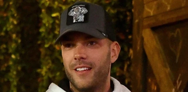 PRALA MU GAĆE I ZVALA SVAKOG DANA: Ovo su novi detalji koketerije između Milene Kačavende i Anđela Rankovića!