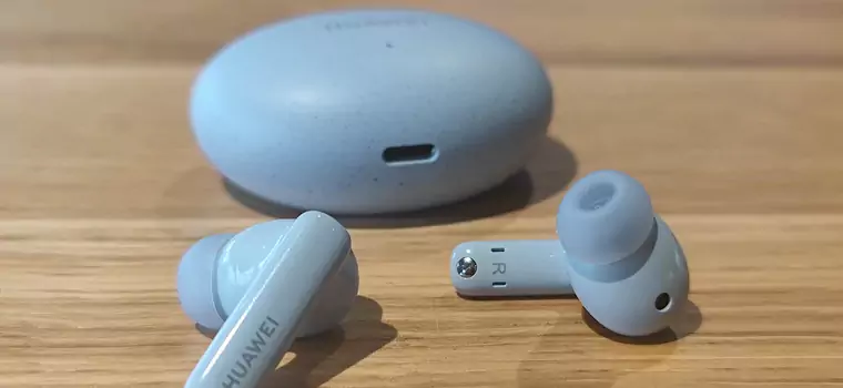 Test słuchawek Huawei FreeBuds 5i. Lepsze, bardziej funkcjonalne, a na start w cenie poprzednika