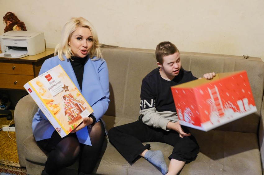 Ministarka Kisić u poseti porodicama