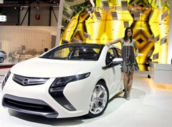 Opel Ampera - tak działa auto, któremu prądu nie zabraknie