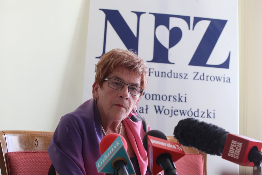 Barbara Kawińska z NFZ na konferencji prasowej