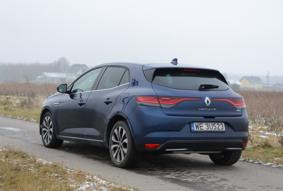 Renault Megane E-Tech – mnóstwo elektroniki i mała hybryda - TEST