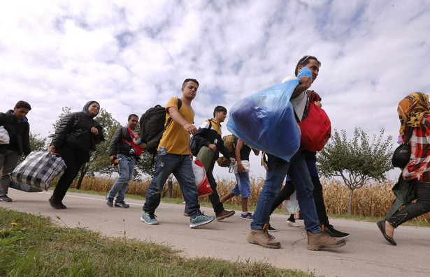 Rozgoryczone Czechy i Słowacja. Decyzja ws. imigrantów do Europejskiego Trybunału Sprawiedliwości?