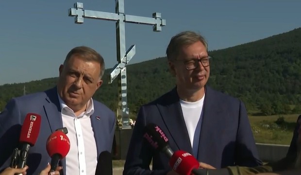 Vučić i Dodik na Petrovačkoj cesti