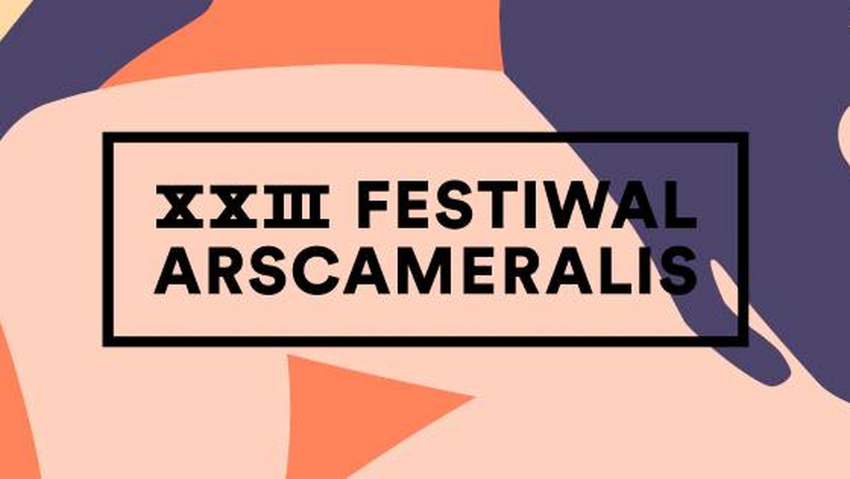 Śląski festiwal Ars Cameralis w tym roku odbędzie się już po raz 23. Przez klikanaście festiwalowych dni od 7 listopada do 23 listopada na gości Ars Cameralis czekają koncerty, spotkania z literaturą i kinem. Podczas festiwalu. Wystąpią m.in. brytyjska pieśniarka, która stała się inspiracją dla całego pokolenia współczesnych songwriterów — Vashti Bunyan, w Sosnowcu na inaugurację Festiwalu zaśpiewa nowa ikona muzyki afrykańskiej Fatoumata Diawara, a znakomity Hugo Race, dawny bliski muzyczny kompan Nicka Cave’a zaintonuje swym poharatanym i zbolałym głosem przejmujące ballady. Swą obecność znacząco zaznaczą także duchy wielkich postaci literatury — Williama S. Burroughsa oraz Mirona Białoszewskiego.