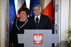 Komorowski wystartuje w wyborach prezydenckich. "Nie ma pewności, że wygra". KOMENTARZE
